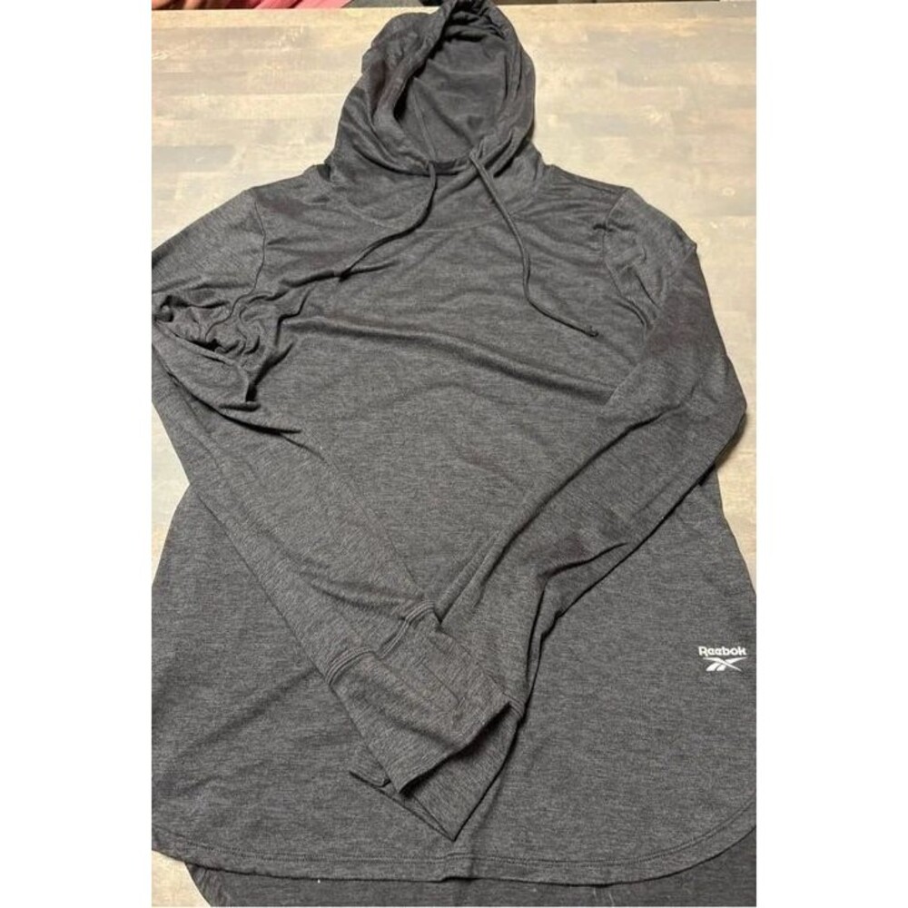 Reebok pull over